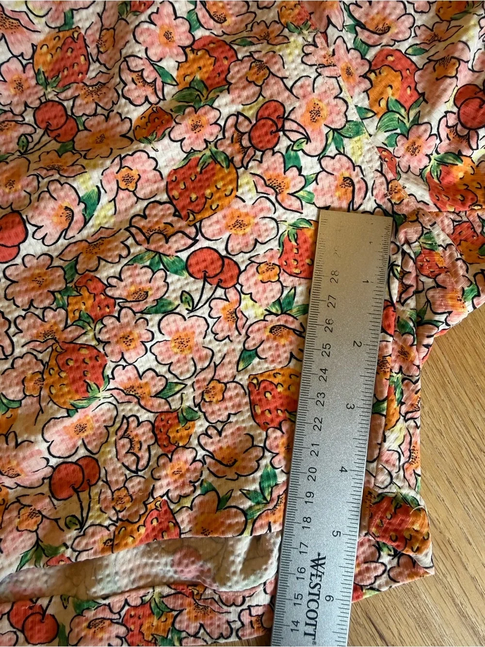 Blackbough Strawberry Cherry Floral Swim Trunks | Preppy Board Shorts | Size M